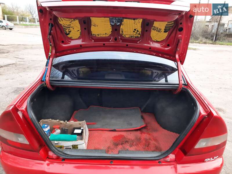 Седан Mitsubishi Lancer 1996 в Братському