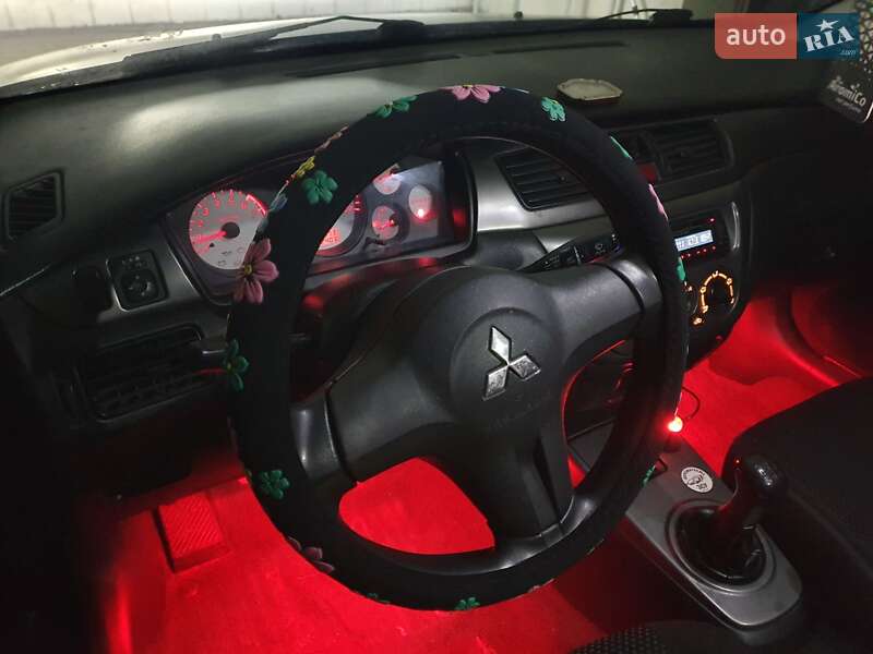 Седан Mitsubishi Lancer 2006 в Киеве