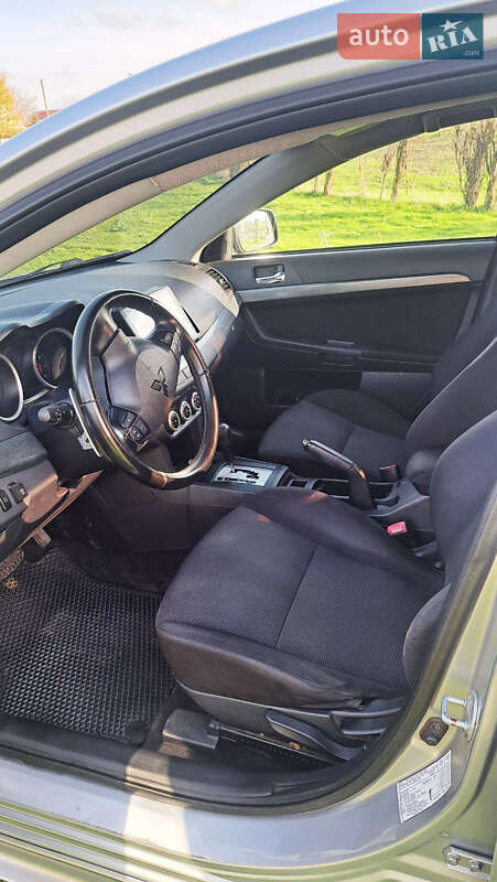 Седан Mitsubishi Lancer 2007 в Одессе