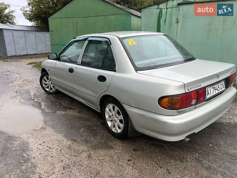 Седан Mitsubishi Lancer 1995 в Красилове