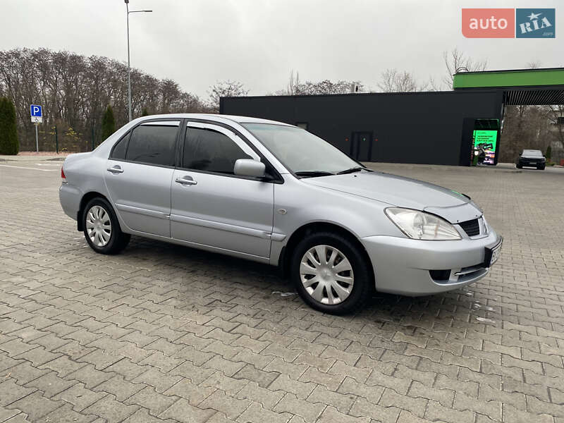 Седан Mitsubishi Lancer 2009 в Кременчуге