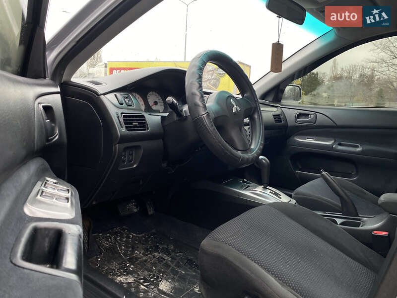 Седан Mitsubishi Lancer 2009 в Кременчуге