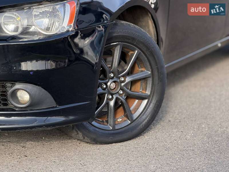 Седан Mitsubishi Lancer 2015 в Кривому Розі