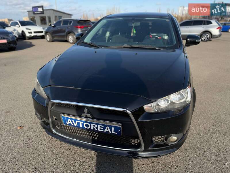 Седан Mitsubishi Lancer 2015 в Кривому Розі
