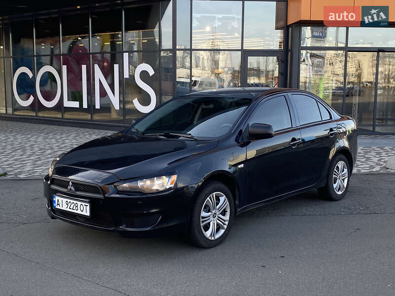 Седан Mitsubishi Lancer 2010 в Киеве фото 5 Седан Mitsubishi Lancer 2010 в Киеве