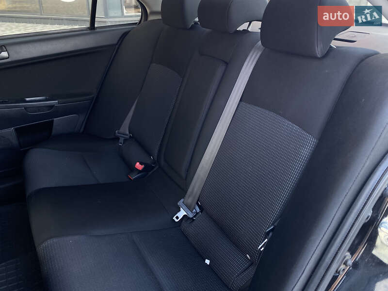 Седан Mitsubishi Lancer 2010 в Киеве фото 20 Седан Mitsubishi Lancer 2010 в Киеве