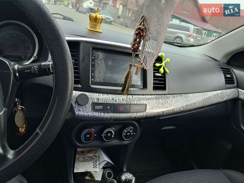 Седан Mitsubishi Lancer 2009 в Турке