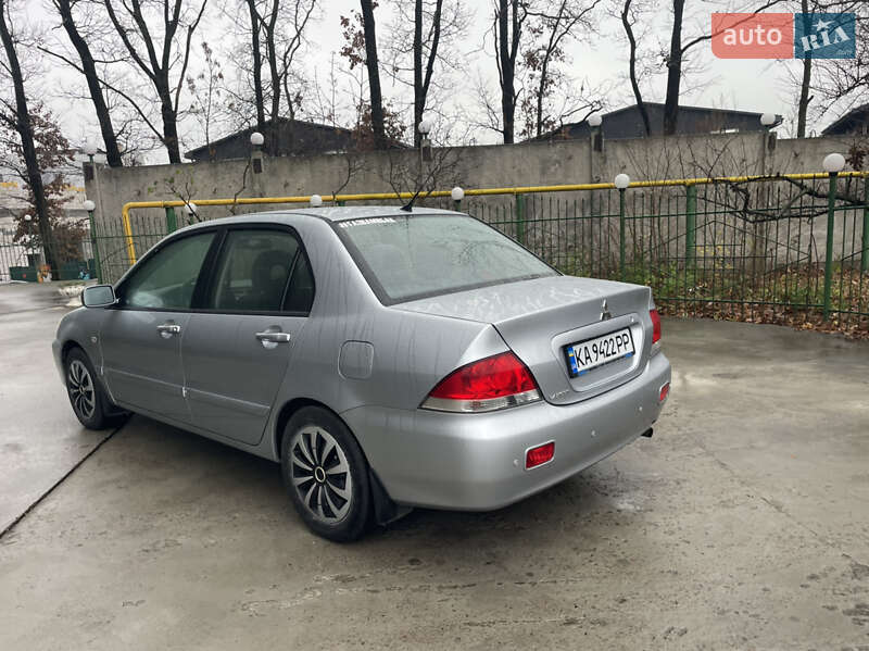 Седан Mitsubishi Lancer 2008 в Києві
