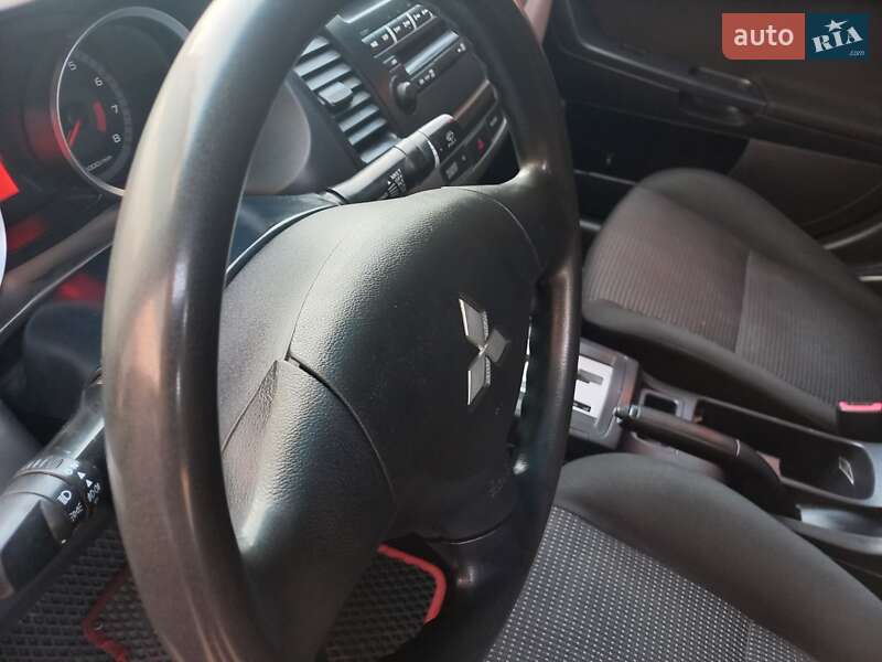 Седан Mitsubishi Lancer 2007 в Одессе