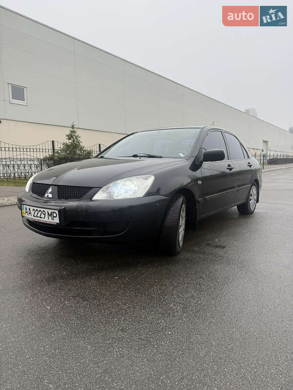 Седан Mitsubishi Lancer 2007 в Киеве