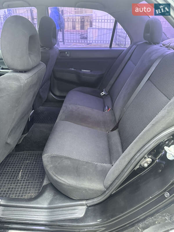 Седан Mitsubishi Lancer 2007 в Киеве