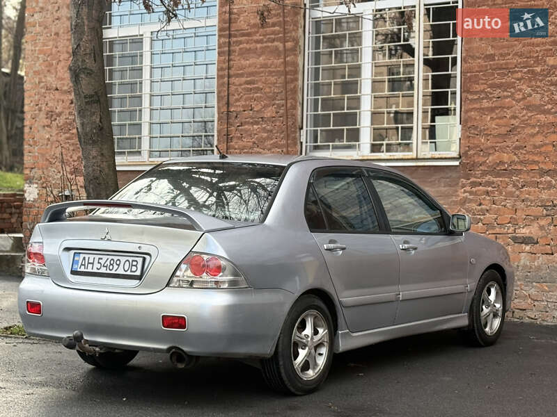 Седан Mitsubishi Lancer 2004 в Дніпрі фото 9 Седан Mitsubishi Lancer 2004 в Дніпрі