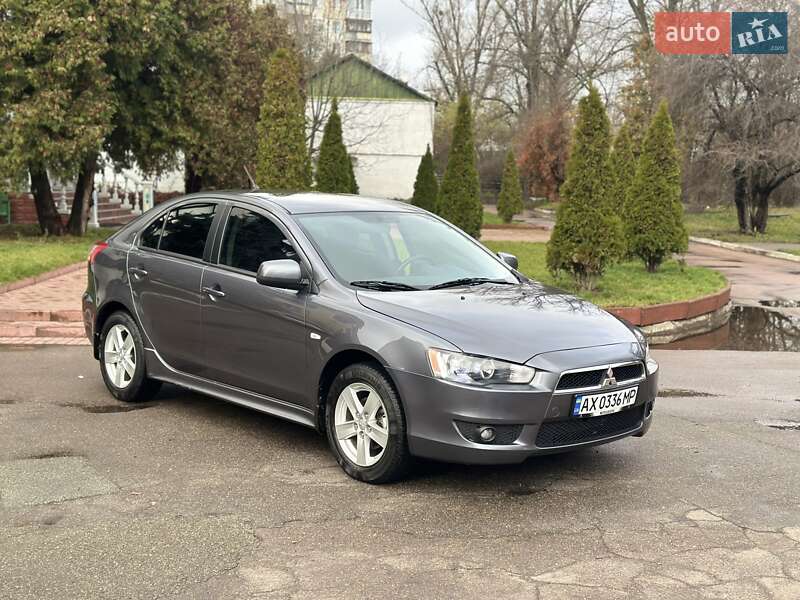 Хетчбек Mitsubishi Lancer 2009 в Києві