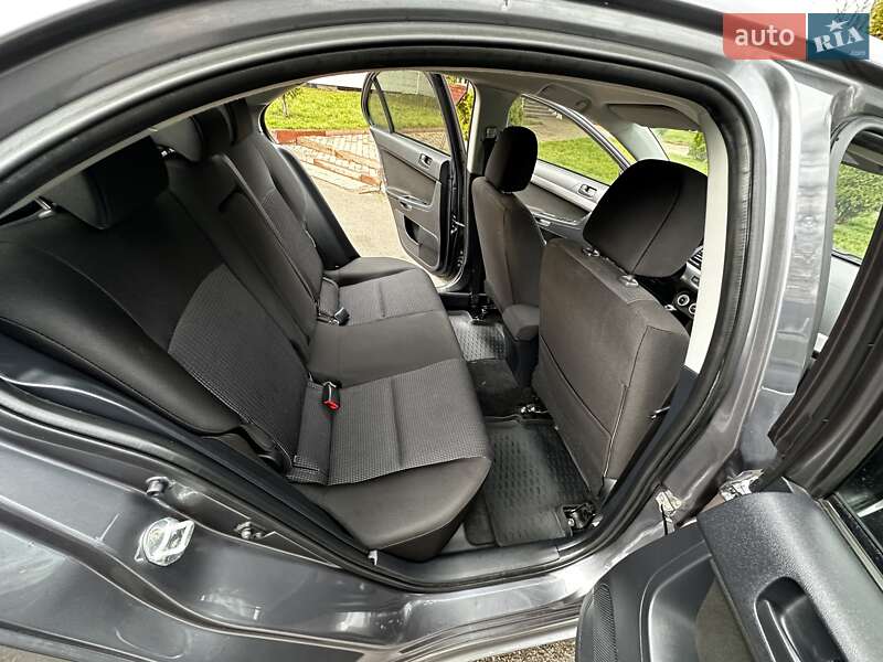 Хетчбек Mitsubishi Lancer 2009 в Києві