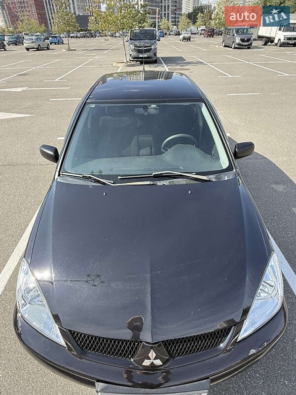 Седан Mitsubishi Lancer 2008 в Киеве