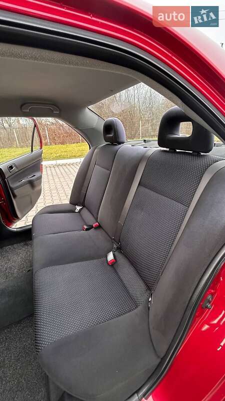 Седан Mitsubishi Lancer 2007 в Черновцах