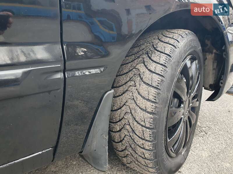 Седан Mitsubishi Lancer 2006 в Киеве