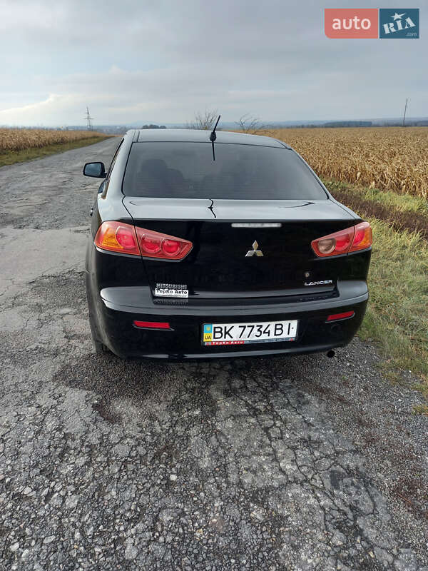 Седан Mitsubishi Lancer 2008 в Кременце