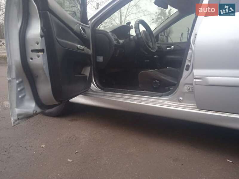 Седан Mitsubishi Lancer 2004 в Харкові