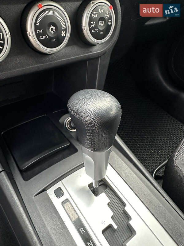 Седан Mitsubishi Lancer 2009 в Киеве