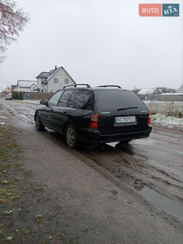 Універсал Mitsubishi Lancer 1995 в Сарнах