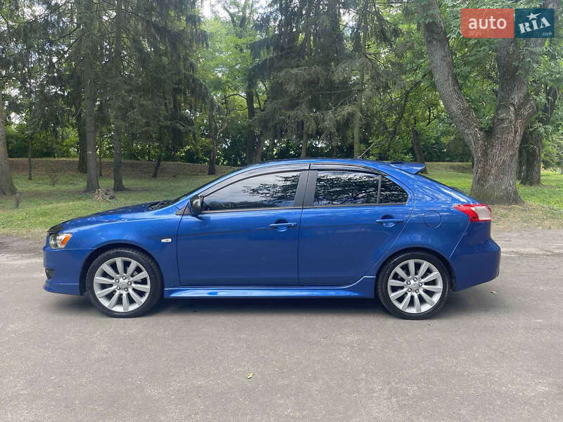 Хэтчбек Mitsubishi Lancer 2009 в Чернигове