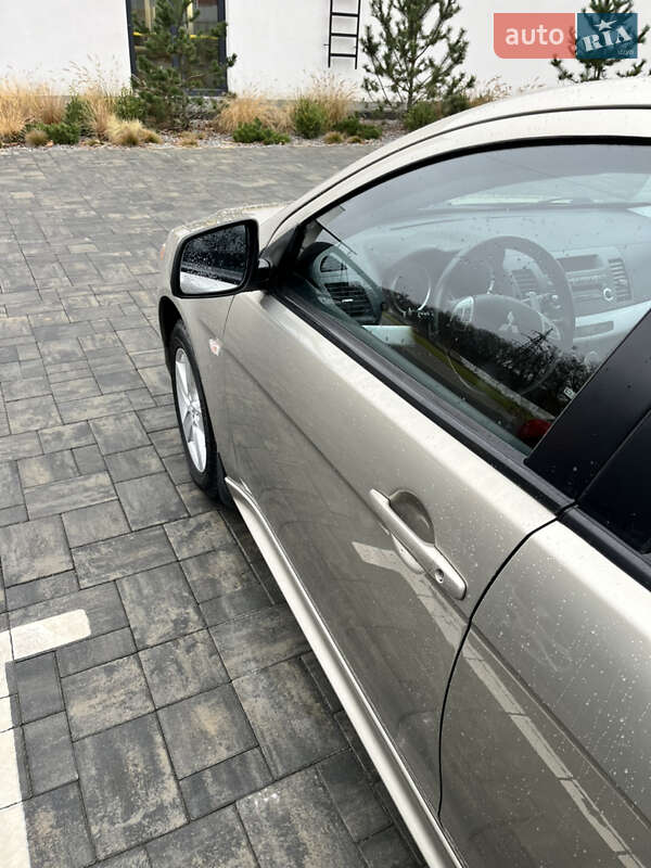 Седан Mitsubishi Lancer 2008 в Луцке