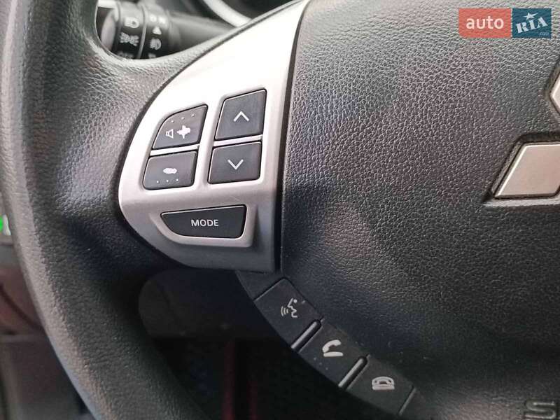 Седан Mitsubishi Lancer 2016 в Харкові