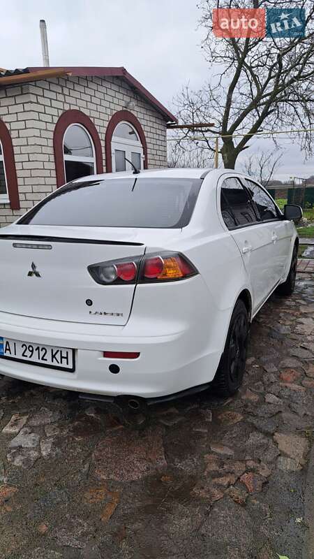 Седан Mitsubishi Lancer 2011 в Семеновке