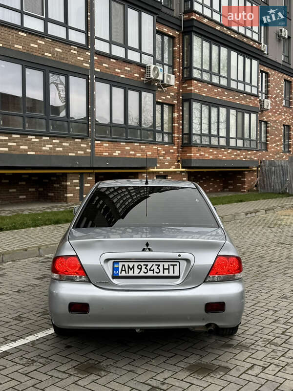 Седан Mitsubishi Lancer 2008 в Житомире