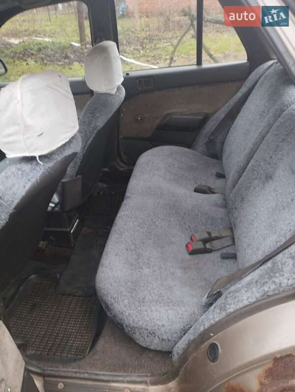 Ліфтбек Mitsubishi Lancer 1990 в Вінниці