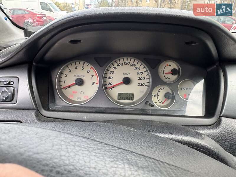 Седан Mitsubishi Lancer 2006 в Києві