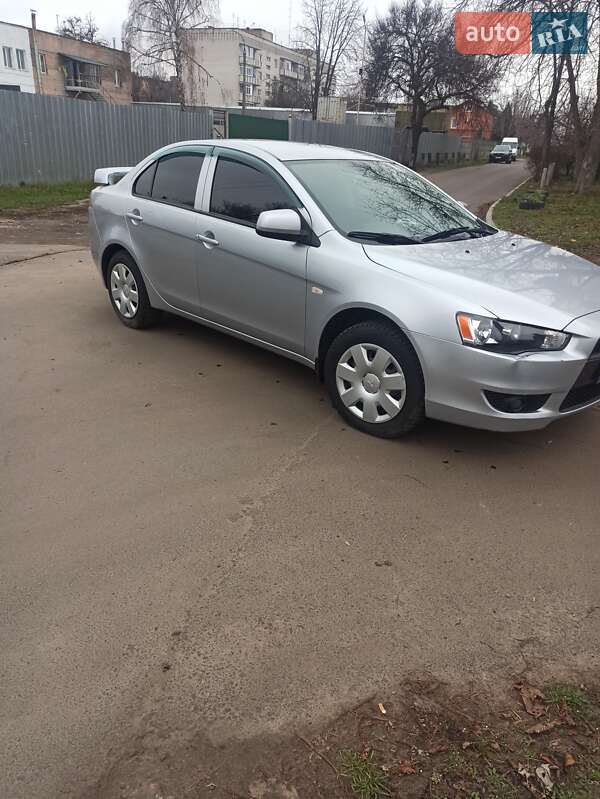 Седан Mitsubishi Lancer 2011 в Черкасах
