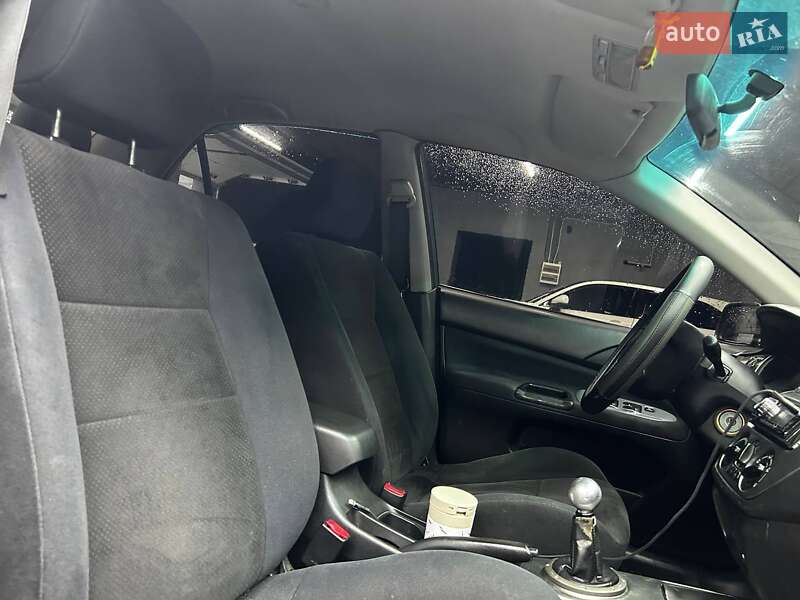 Седан Mitsubishi Lancer 2006 в Чернівцях фото 12 Седан Mitsubishi Lancer 2006 в Чернівцях