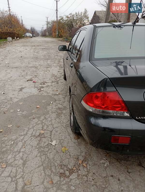 Седан Mitsubishi Lancer 2004 в Запоріжжі фото 3 Седан Mitsubishi Lancer 2004 в Запоріжжі