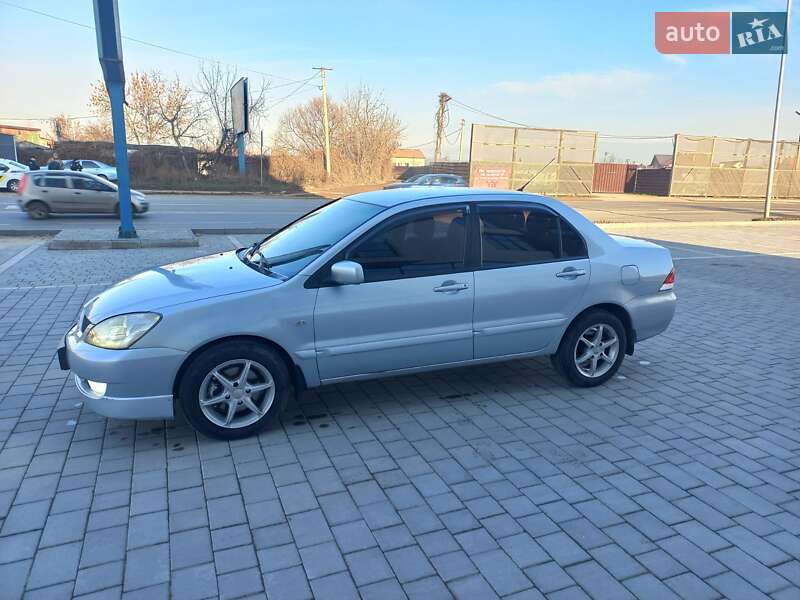 Седан Mitsubishi Lancer 2009 в Ивано-Франковске