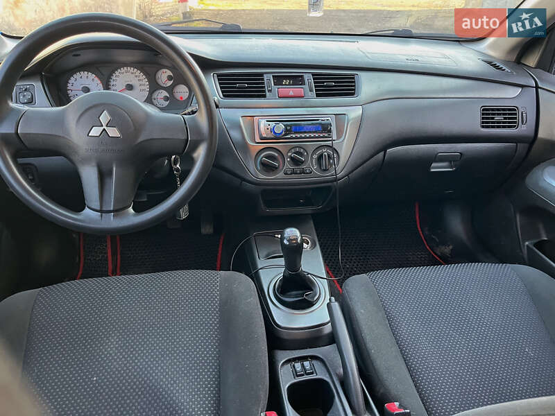 Седан Mitsubishi Lancer 2007 в Бродах фото 20 Седан Mitsubishi Lancer 2007 в Бродах