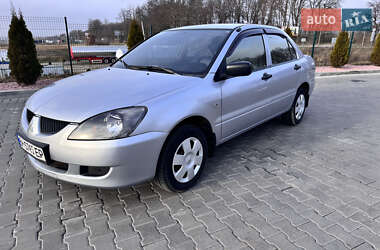 Седан Mitsubishi Lancer 2004 в Виннице