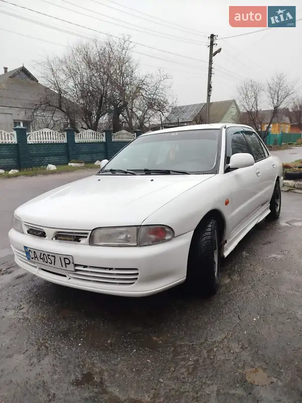 Mitsubishi Lancer
