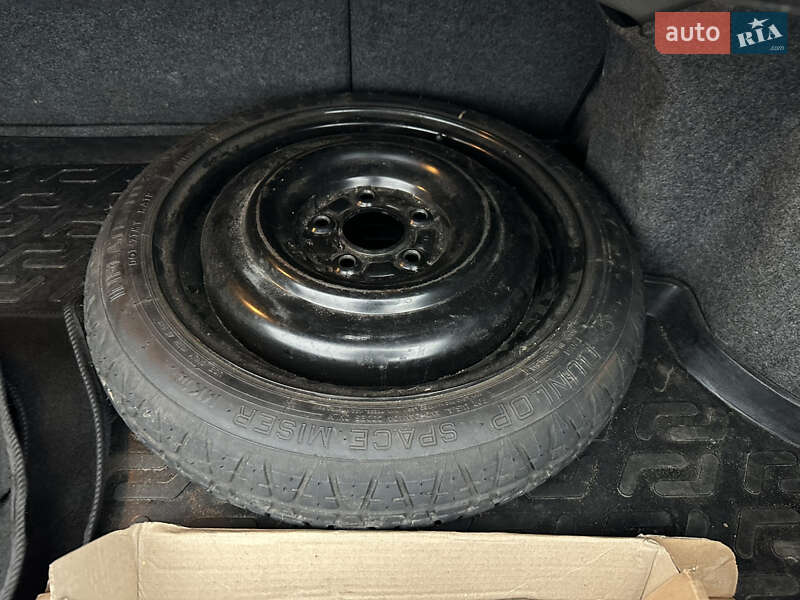 Седан Mitsubishi Lancer 2017 в Києві фото 39 Седан Mitsubishi Lancer 2017 в Києві