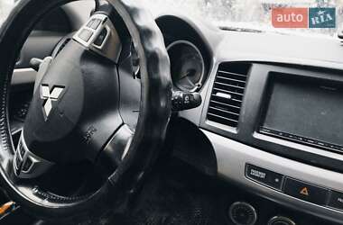 Хетчбек Mitsubishi Lancer 2009 в Дніпрі