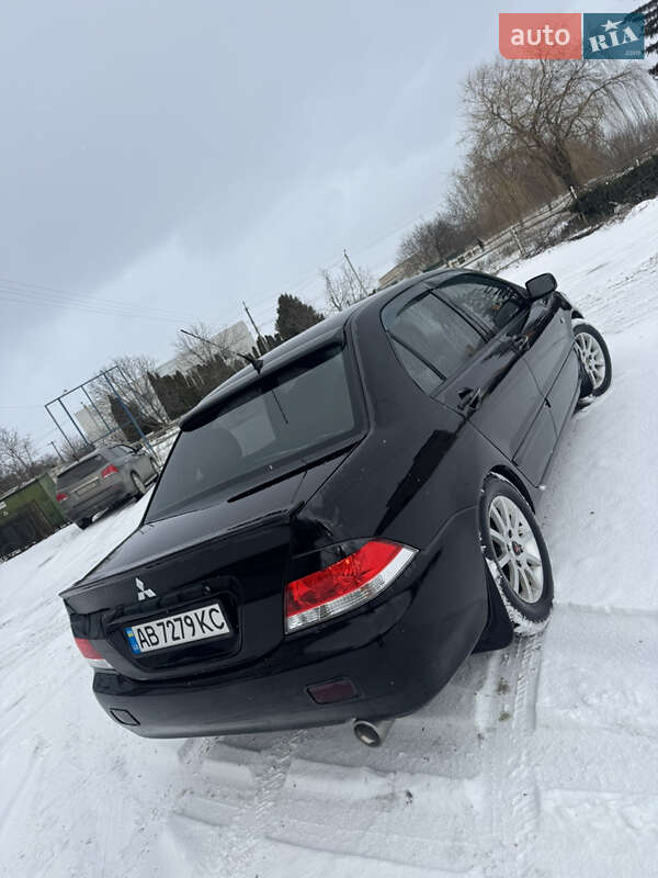 Седан Mitsubishi Lancer 2006 в Гайсину