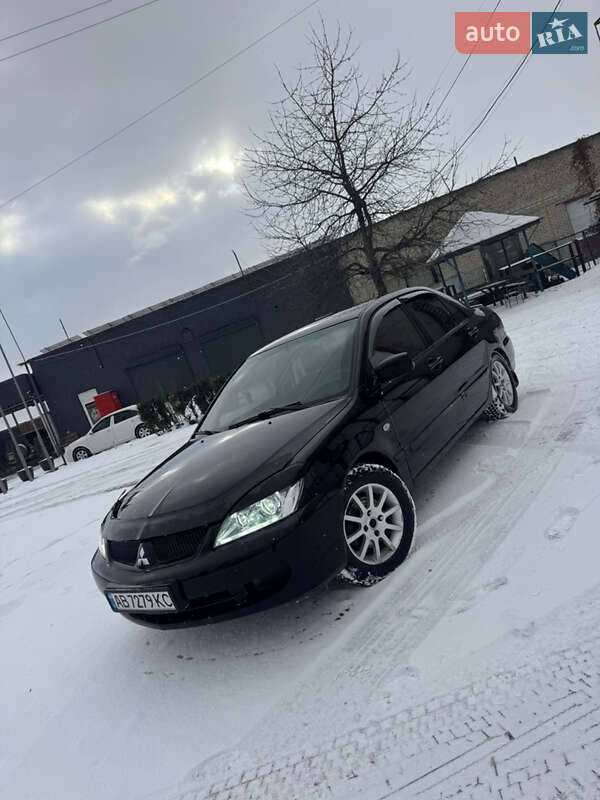 Седан Mitsubishi Lancer 2006 в Гайсину
