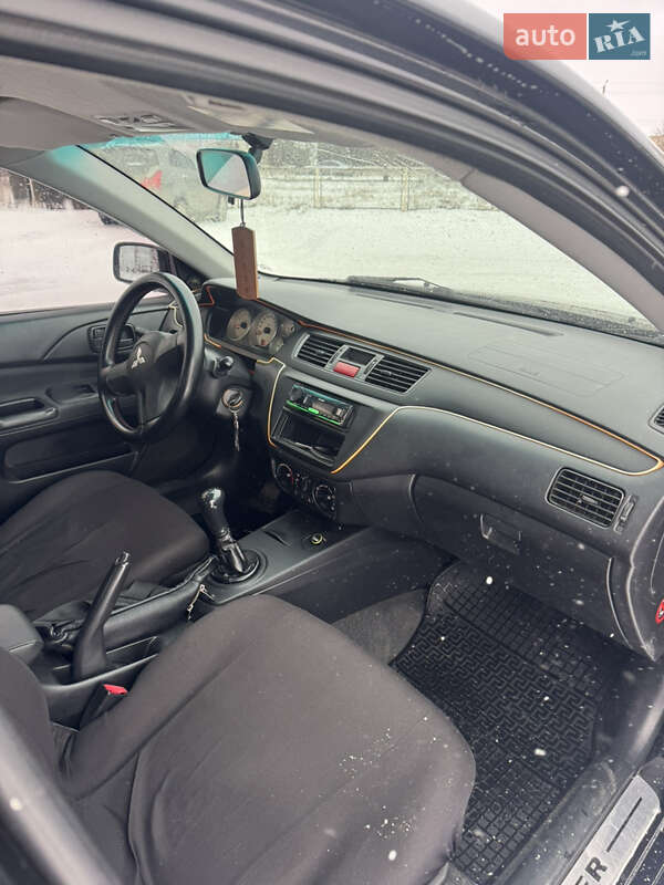 Седан Mitsubishi Lancer 2006 в Гайсину