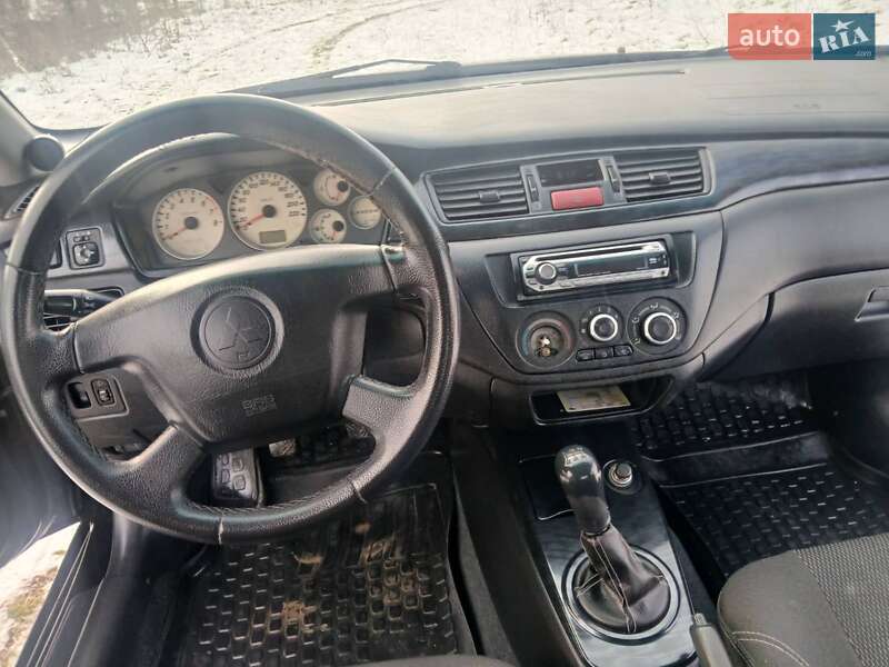 Седан Mitsubishi Lancer 2005 в Герце