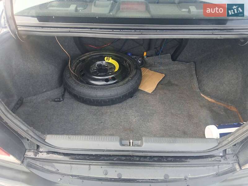 Седан Mitsubishi Lancer 2005 в Герце