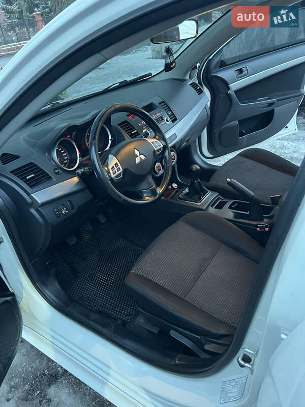 Седан Mitsubishi Lancer 2009 в Харькове фото 12 Седан Mitsubishi Lancer 2009 в Харькове