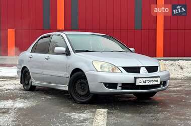 Седан Mitsubishi Lancer 2006 в Киеве