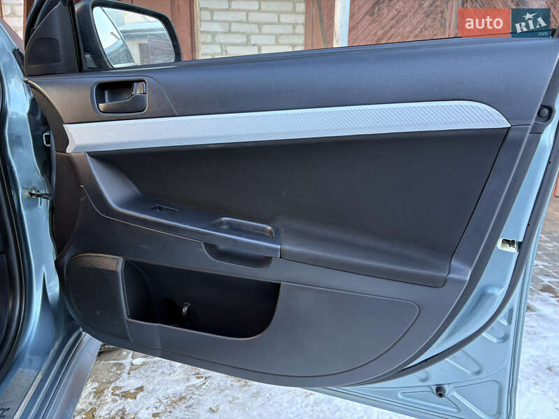 Седан Mitsubishi Lancer 2008 в Львове