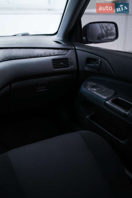 Седан Mitsubishi Lancer 2009 в Киеве